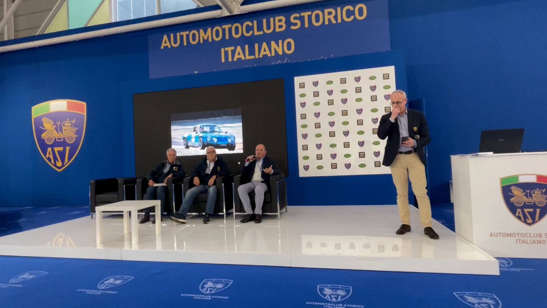 Presentazione C.R.A.G.I. allo stand ASI ad Auto e Moto d’Epoca